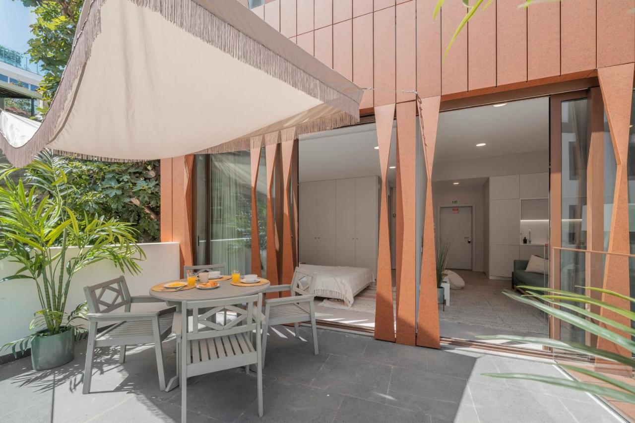 Cine Park Residences By An Island Apart Фуншал Екстериор снимка
