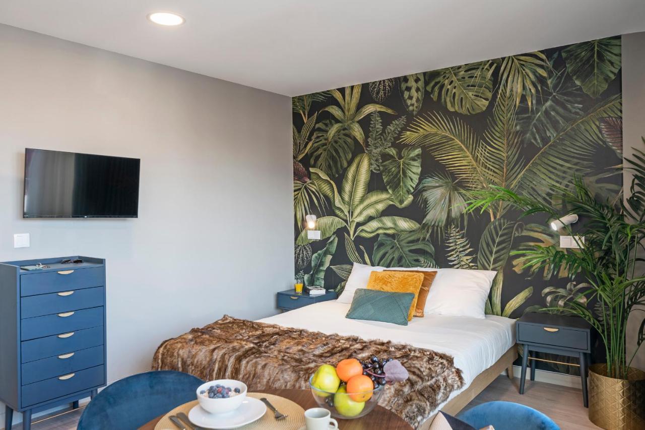 Cine Park Residences By An Island Apart Фуншал Екстериор снимка